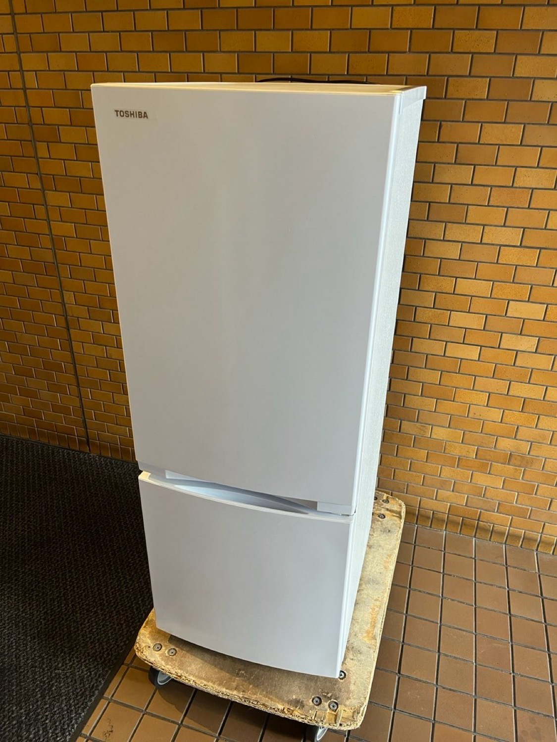 冷蔵庫 TOSHIBA 153L 2023年製 GR-U15BS(W)|杉並区 永福での出張買取
